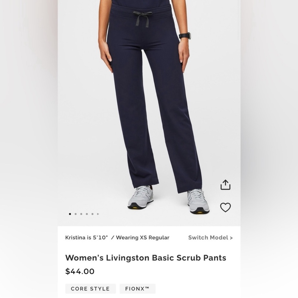 Figs Women’s Livingston Basic Scrub Pants Navy
